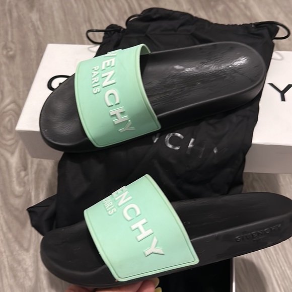 Gently used pool slides - Picture 2 of 6